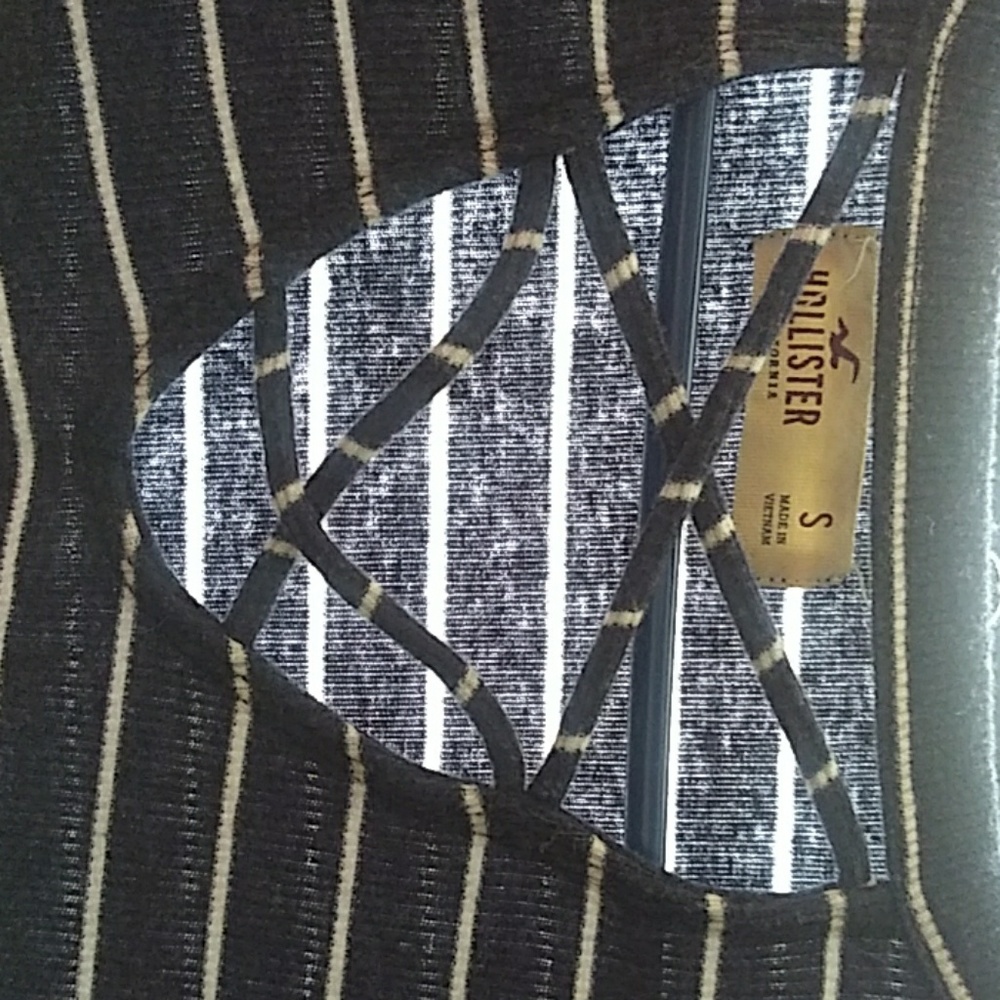 Top - Picture 2 of 2